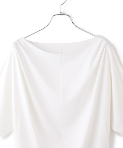 ADAM ET ROPE'(アダムエロペ)の「ドレープトップス(Tシャツ/カットソー・レディース・オリーブ/ダークブラウン/ホワイト・FREE)」の22枚目の写真