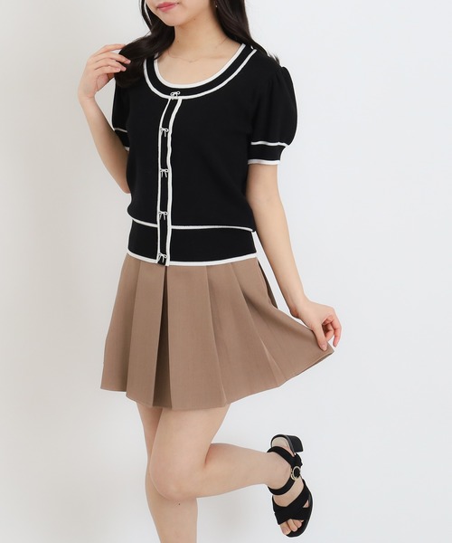 ASTORIA ODIER（アストリアオディール）の「リボンチャーム配色ニット（ニット/セーター・レディース・ホワイト/ライトグレー/ブラック/ベージュ・MEDIUM）」の3枚目の写真