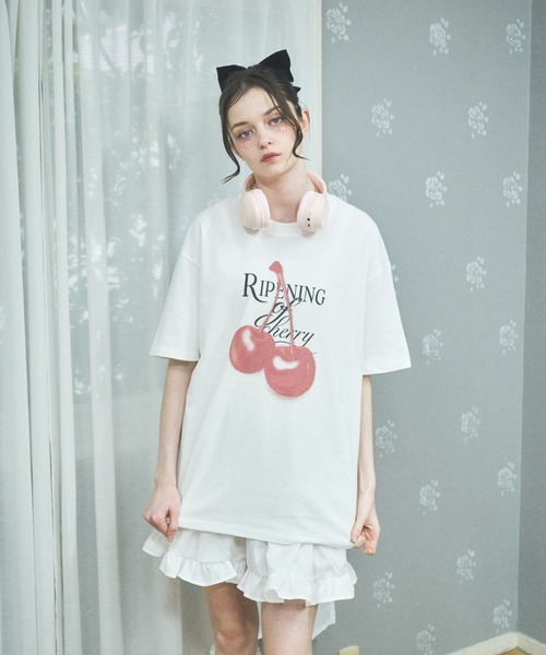 Lovilyn(ラヴィリン)の「フルーツビックT(Tシャツ/カットソー・レディース・ブラック/ホワイト/ホワイト系その他/イエロー・FREE)」の13枚目の写真