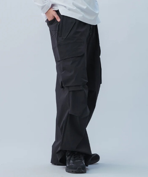 +phenix(プラスフェニックス)の「+phenix/プラスフェニックス/TECH WIDE CARGO PANTS(カーゴパンツ・メンズ・ブラック・L)」の5枚目の写真