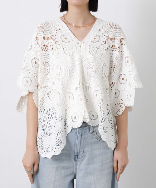 Torrazzo Donna（トラッゾドンナ）の「クロッシェＶネック５分袖ニット（ニット/セーター・レディース・ブラック/ホワイト・FREE）」の19枚目の写真