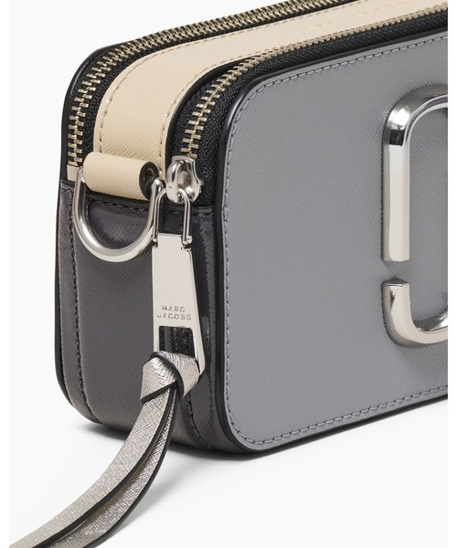 MARC JACOBS(マークジェイコブス)の「【NEW】THE CHAIN SNAPSHOT/ザ チェーン スナップショット(ショルダーバッグ・レディース・ベージュ系/グレー系/ブラック系/ローズ系・ONE SIZE)」の13枚目の写真