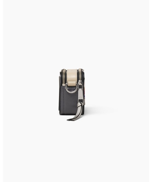 MARC JACOBS(マークジェイコブス)の「【NEW】THE CHAIN SNAPSHOT/ザ チェーン スナップショット(ショルダーバッグ・レディース・ベージュ系/グレー系/ブラック系/ローズ系・ONE SIZE)」の14枚目の写真