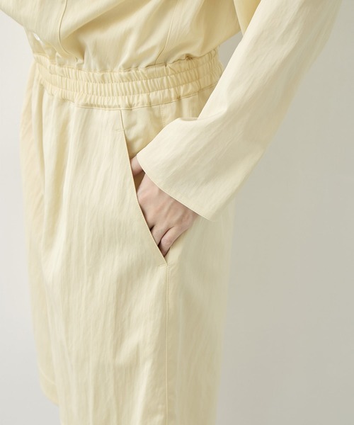 BELPER（ベルパー）の「[BELPER/ベルパー]OFF-SHOULDER JUMPSUITS（つなぎ/オールインワン・レディース・ブラック/イエロー・1/2）」の16枚目の写真