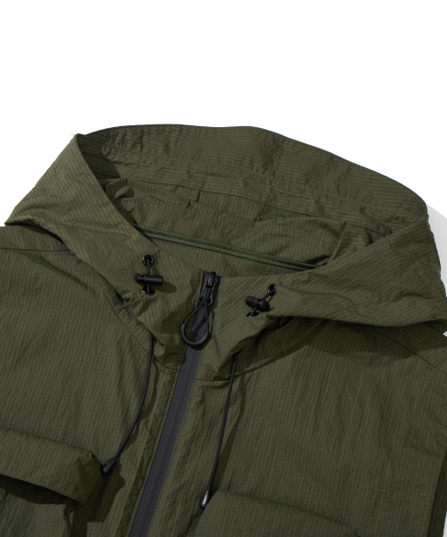 KALAPATTHAR(カラパタール)の「MULTI POCKET NYLON HOODED VEST - KHAKI(ベスト・メンズ・その他・MEDIUM/LARGE)」の7枚目の写真