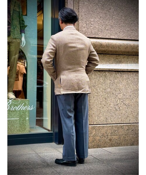 BROOKS BROTHERS(ブルックスブラザーズ)の「アイリッシュリネン ハウンドトゥース シングル2釦アンコンジャケット Classic(テーラードジャケット・メンズ・ネイビー/ブラウン・38SHT/39SHT/42SHT/40SHT)」の14枚目の写真