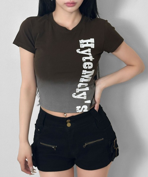 FOLLOWIN(フォロウィン)の「ヴィンテージロゴコンパクトTシャツ(Tシャツ/カットソー・レディース・ブラウン/ブラック/ホワイト・FREE)」の3枚目の写真