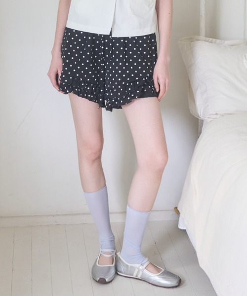 Birthday room（バースデイルーム）の「フリルドットショートパンツ/Frilled polka dot shorts（その他パンツ・レディース・ブラック/ホワイト・FREE）」の21枚目の写真