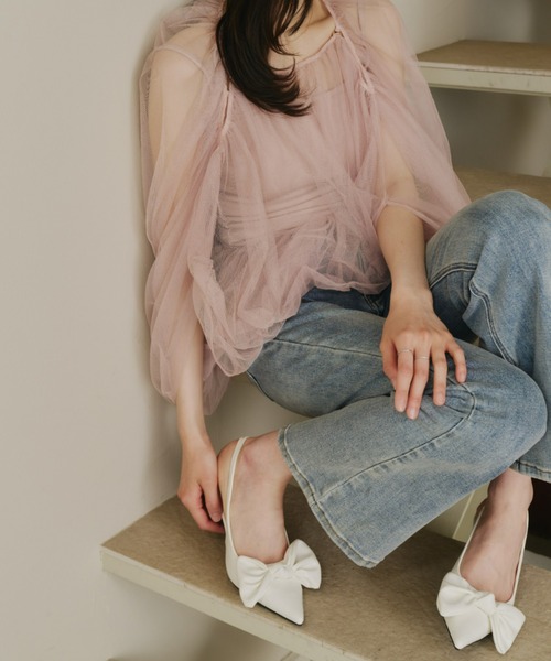 Olu.（オルドット）の「エナメルリボンパンプス（パンプス・レディース・ホワイト/ブラック・35/37/39）」の4枚目の写真