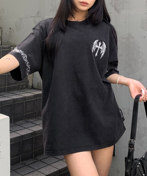 lilful(リルフル)の「【26年春夏新作】ヴィンテージ加工 エンジェルクロス リフレクタープリントTシャツ(Tシャツ/カットソー・メンズ・ブラウン/ブラック/ブルー・M/L)」の4枚目の写真
