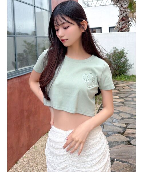 RESEXXY(リゼクシー)の「エンボスロゴクロップドTシャツ(Tシャツ/カットソー・レディース・ミント/ブラック/ホワイト・FREE)」の5枚目の写真