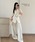 DRESS PLUS�i�h���X�v���X�j�́u�Z�b�g�A�b�v �X�[�c �W���P�b�g ���C�h�p���c�i�Z�b�g�A�b�v�j�v�b�A�C�{���[