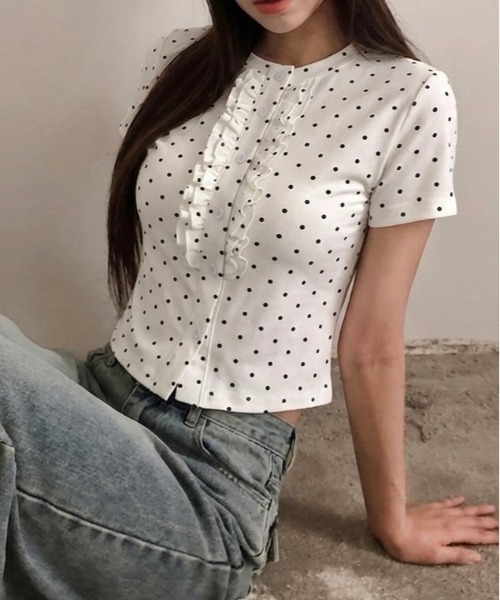 LADY LIKE（レディライク）の「【春夏新作】フロントフリル丸首半袖トップス（Tシャツ/カットソー・レディース・グレー/ブラック/ライトベージュ/ホワイト・M）」の10枚目の写真