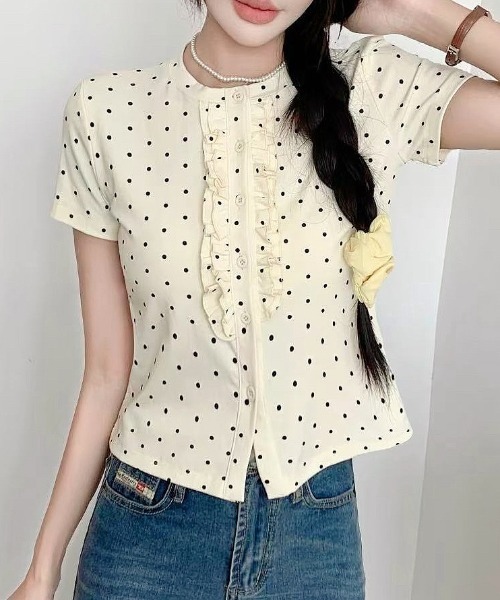 LADY LIKE（レディライク）の「【春夏新作】フロントフリル丸首半袖トップス（Tシャツ/カットソー・レディース・グレー/ブラック/ライトベージュ/ホワイト・M）」の16枚目の写真