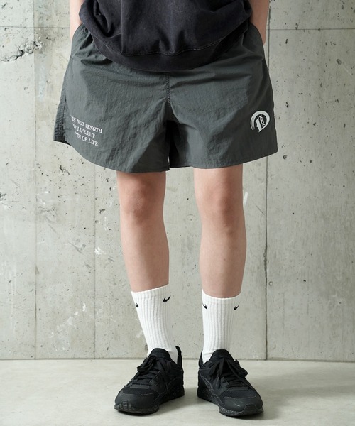 DEVILOCK(デビロック)の「DEVILOCK UTILITY NYLON SHORTS(その他パンツ・メンズ・ブルー/ブラック/チャコールグレー/ベージュ/レッド・LARGE/MEDIUM/SMALL)」の1枚目の写真