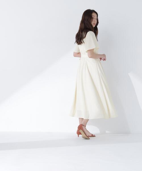 NATURAL BEAUTY BASIC(ナチュラルビューティーベーシック)の「追加生産【ちょうど、いい服】“初めまして”がうまくいく好印象ワンピース(ワンピース・レディース・イエロー/ブルー/ネイビー・SMALL/MEDIUM/LARGE/P/S)」の10枚目の写真