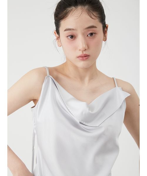 LILY BROWN(リリーブラウン)の「ドレープサテンキャミトップス(キャミソール・レディース・ブラック/ライトグレー/オレンジ・F)」の7枚目の写真