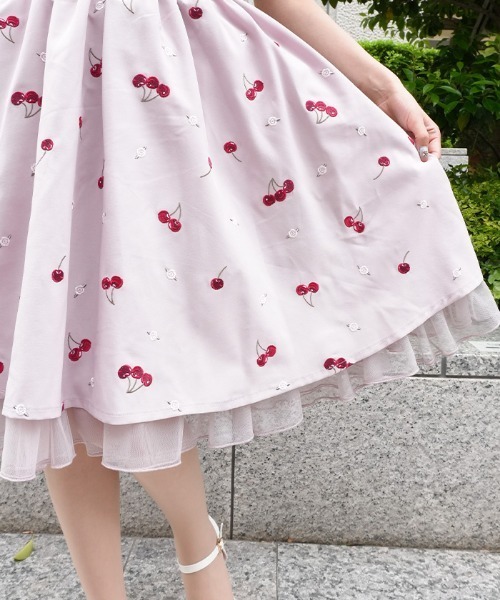 axes femme POETIQUE（アクシーズファムポエティック）の「チェリー×ローズ刺繍ＪＳＫ（ワンピース・レディース・ブラック/キナリ/ピンク・MEDIUM）」の10枚目の写真