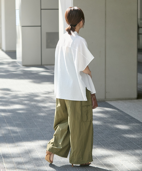 JOURNAL STANDARD(ジャーナルスタンダード)の「《追加》ポンチョ ブラウス(シャツ/ブラウス・レディース・ブラック系その他/ホワイト/スミクロ・FREE)」の20枚目の写真