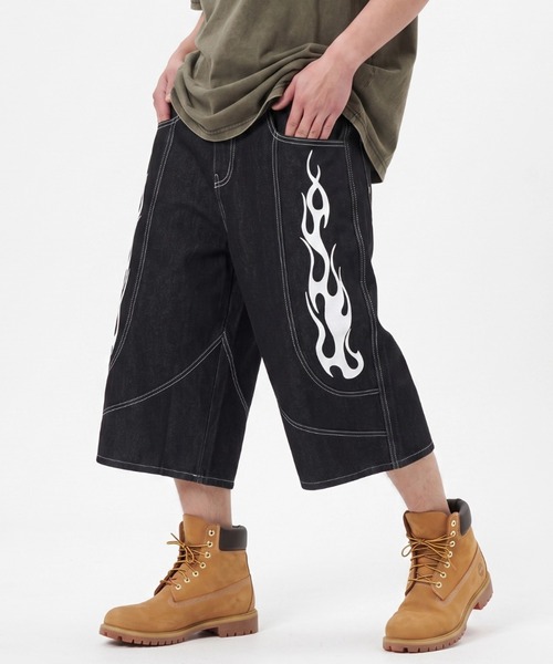 ARULE（アルール）の「A'GEM/9 × .kom 『ARULE/アルール』フレイムプリント デニムハーフパンツ（デニムパンツ・メンズ・ブラック・L）」の2枚目の写真