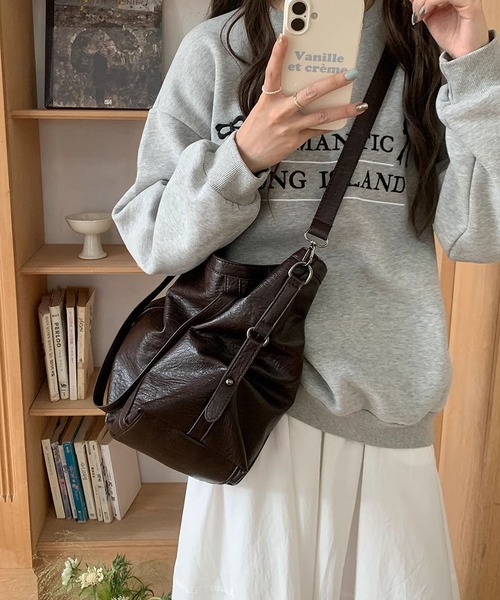 LA VORAGINE(ラ ヴォラジネ)の「レトロ PU ソフトレザー トートバッグ 2WAY 大容量(トートバッグ・レディース・C/Black・FREE)」の12枚目の写真