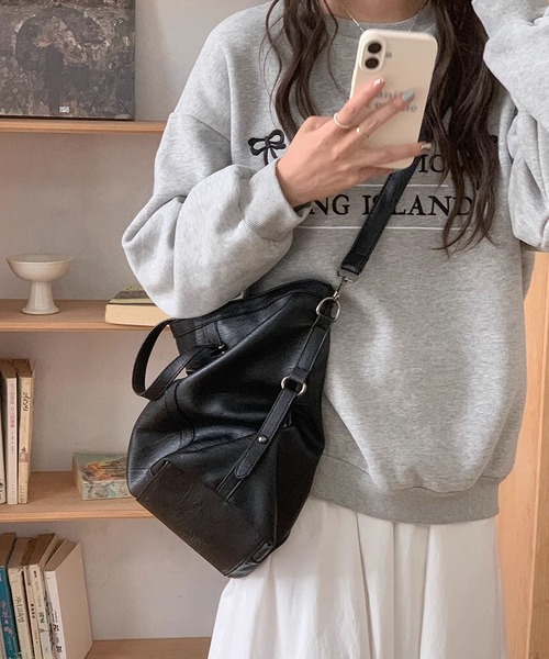 LA VORAGINE(ラ ヴォラジネ)の「レトロ PU ソフトレザー トートバッグ 2WAY 大容量(トートバッグ・レディース・C/Black・FREE)」の5枚目の写真