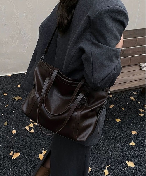 LA VORAGINE(ラ ヴォラジネ)の「レトロ PU ソフトレザー トートバッグ 2WAY 大容量(トートバッグ・レディース・C/Black・FREE)」の16枚目の写真