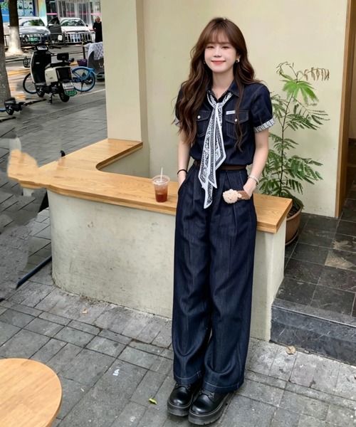 FAVORITO(ファヴォリート)の「デニムトップスワイドパンツセットアップ(セットアップ・レディース・ブルー・M/S/XL/L)」の1枚目の写真