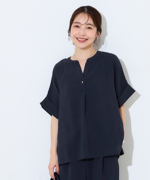 coca（coca）（コカ）の「シボサテン スキッパーブラウス（シャツ/ブラウス・レディース・ネイビー/カーキ・M/L）」の4枚目の写真