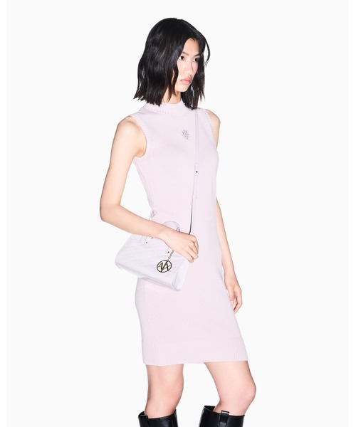 ARMANI EXCHANGE(アルマーニエクスチェンジ)の「【A|X アルマーニ エクスチェンジ】オールオーバーロゴ パテントスモールハンドバッグ(ハンドバッグ・レディース・ブラック・FREE)」の19枚目の写真