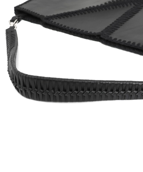 YArKA（ヤーカ）の「【YArKA/ヤーカ】real leather × knit embroidery drawstring 2way bag [kedd2] / レザー×ニット編2wayバッグ（ショルダーバッグ・メンズ・ブラック・FREE）」の5枚目の写真