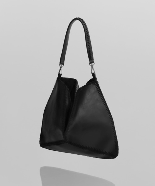 YArKA（ヤーカ）の「【YArKA/ヤーカ】real leather × knit embroidery drawstring 2way bag [kedd2] / レザー×ニット編2wayバッグ（ショルダーバッグ・メンズ・ブラック・FREE）」の9枚目の写真