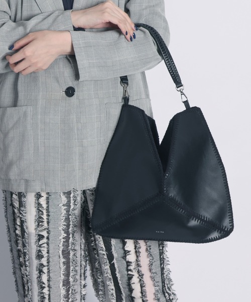 YArKA（ヤーカ）の「【YArKA/ヤーカ】real leather × knit embroidery drawstring 2way bag [kedd2] / レザー×ニット編2wayバッグ（ショルダーバッグ・メンズ・ブラック・FREE）」の10枚目の写真