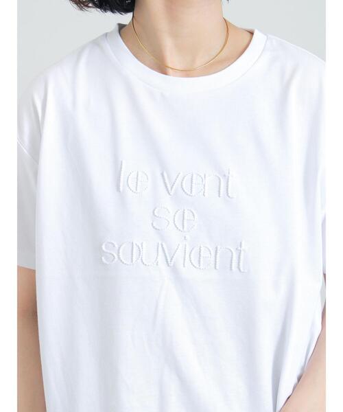 Te chichi(テチチ)の「【接触冷感】ステッチ刺繍ロゴレギュラーTシャツ(Tシャツ/カットソー・レディース・チャコールグレー/オフホワイト/レッド・F)」の14枚目の写真