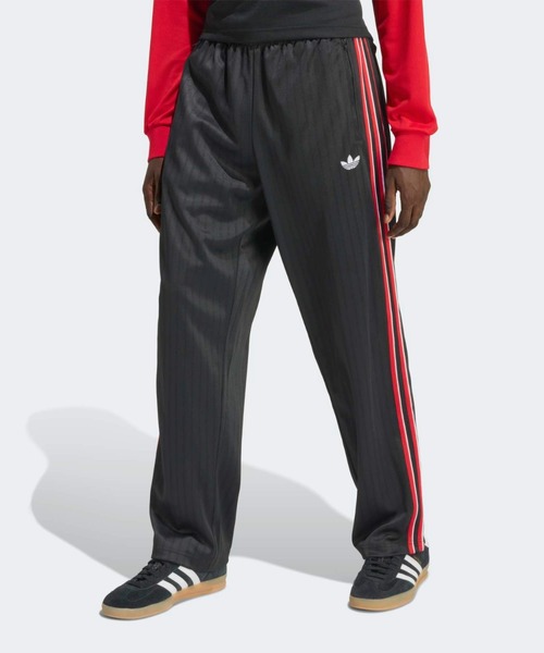adidas(アディダス)の「ファイヤーバード ルーズ ピンストライプ トラックパンツ / アディダスオリジナルス adidas Originals(スウェットパンツ・メンズ・ブラック・XX-LARGE/3XL/LARGE/MEDIUM/SMALL/X-LARGE/X-SMALL)」の1枚目の写真