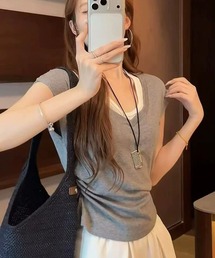 レイヤードライクVネックTシャツ