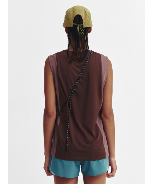 MENASOO(ミナス)の「Refocus Mesh Sleeveless Top_Brown(Tシャツ/カットソー・レディース・ブラウン・1/2)」の2枚目の写真