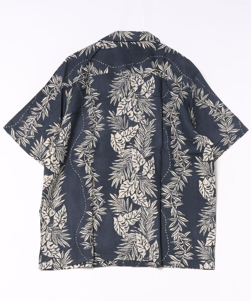 Kahiko(カヒコ)の「【Kahiko】イリオMEN'Sアロハシャツ(シャツ/ブラウス・メンズ・カーキ/ブラック・FREE)」の3枚目の写真