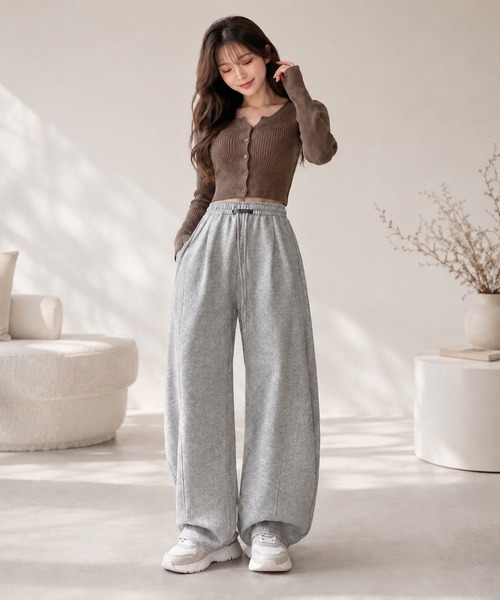 GRESHEL(グレッシェル)の「ルーズシルエット カーブスウェットパンツ / ワイドパンツ(スウェットパンツ・レディース・ホワイト/ライトグレー/ブラック/ダークグレー・X-LARGE/MEDIUM/SMALL/LARGE)」の12枚目の写真