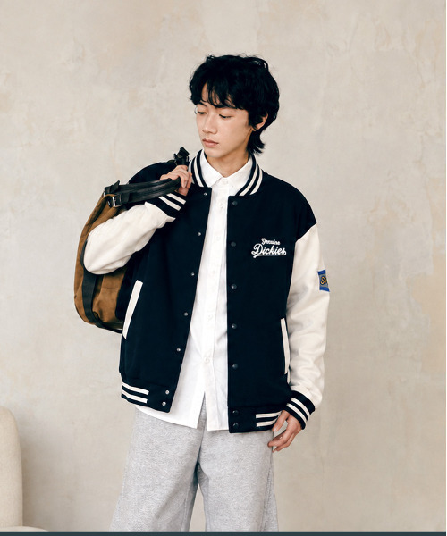 Dickies(ディッキーズ)の「【Genuine Dickies/ジェニュインディッキーズ】サガラ刺繍ビッグロゴ ポンチスタジャン/ルーズシルエット 配色ワッペンブルゾン ユニセックス(スタジャン・メンズ・ブラック/ネイビー・MEDIUM/X-LARGE/LARGE)」の13枚目の写真
