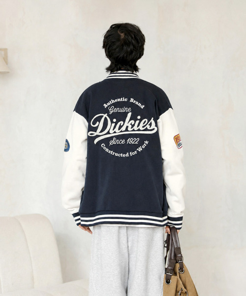 Dickies(ディッキーズ)の「【Genuine Dickies/ジェニュインディッキーズ】サガラ刺繍ビッグロゴ ポンチスタジャン/ルーズシルエット 配色ワッペンブルゾン ユニセックス(スタジャン・メンズ・ブラック/ネイビー・MEDIUM/X-LARGE/LARGE)」の15枚目の写真