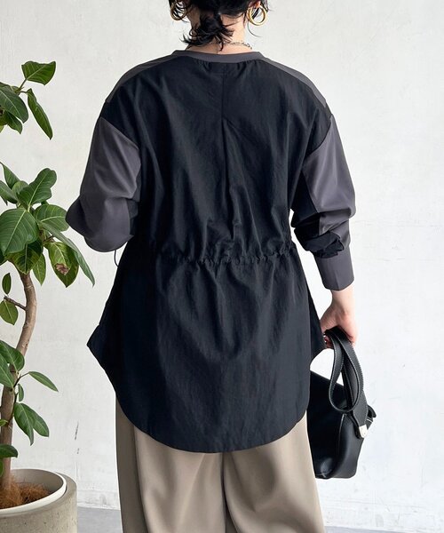 un dix cors(アンディコール)の「長袖異素材ドッキングプルオーバー(Tシャツ/カットソー・レディース・ブラック/チャコールグレー/グレイッシュベージュ・FREE)」の3枚目の写真