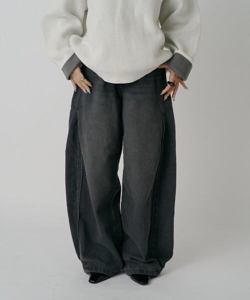 goocy(グーシー)の「サイドタックワイドデニムパンツ(デニムパンツ・レディース・ブルー/ブラック・MEDIUM/SMALL)」の3枚目の写真