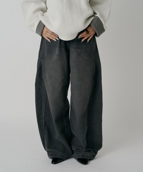 goocy(グーシー)の「サイドタックワイドデニムパンツ(デニムパンツ・レディース・ブルー/ブラック・MEDIUM/SMALL)」の9枚目の写真
