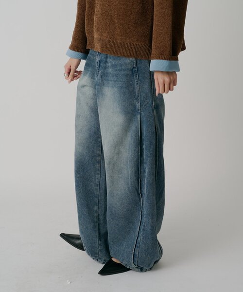 goocy(グーシー)の「サイドタックワイドデニムパンツ(デニムパンツ・レディース・ブルー/ブラック・MEDIUM/SMALL)」の15枚目の写真