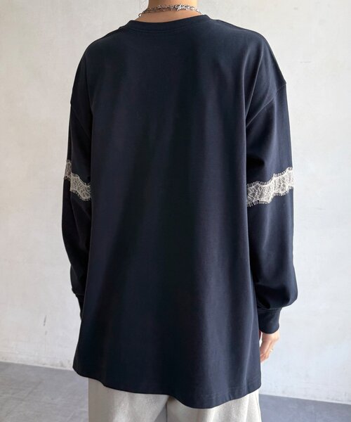 DouDou(ドゥドゥ)の「【WEB限定】袖レース切替ロゴTEE(Tシャツ/カットソー・レディース・ネイビー/オフホワイト/ブラック・FREE)」の13枚目の写真