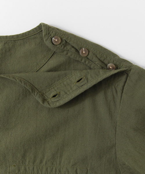 URBAN RESEARCH DOORS MENS(アーバンリサーチ ドアーズ メンズ)の「DOORS Broad Cloth S/S Tee(シャツ/ブラウス・メンズ・カーキ/オフホワイト/ブルー・40/38)」の13枚目の写真