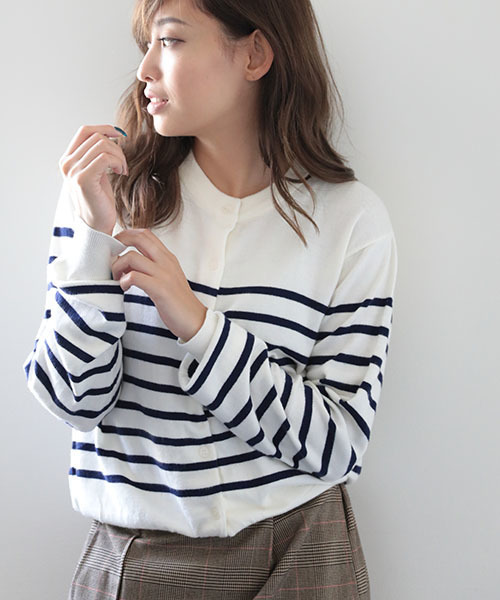 Denime(ドゥニーム)の「ベーシックカーディガン(カーディガン/ボレロ・レディース・ブラック/ブルー系その他5/ワイン/グレー/ブラック系その他5・FREE)」の4枚目の写真