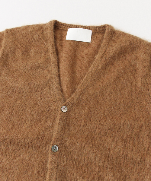 URBAN RESEARCH（アーバンリサーチ）の「URiD モヘヤVカーディガン（カーディガン/ボレロ・メンズ・キャメル/ブラック・MEDIUM/LARGE）」の15枚目の写真