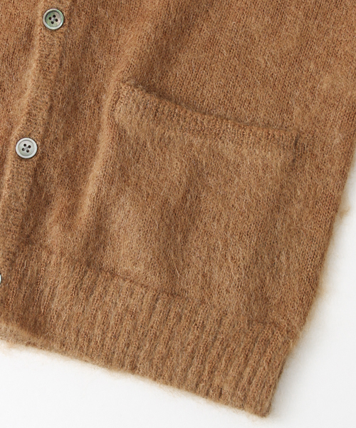 URBAN RESEARCH（アーバンリサーチ）の「URiD モヘヤVカーディガン（カーディガン/ボレロ・メンズ・キャメル/ブラック・MEDIUM/LARGE）」の8枚目の写真